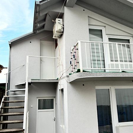 Apartman Sava Nis Exterior foto