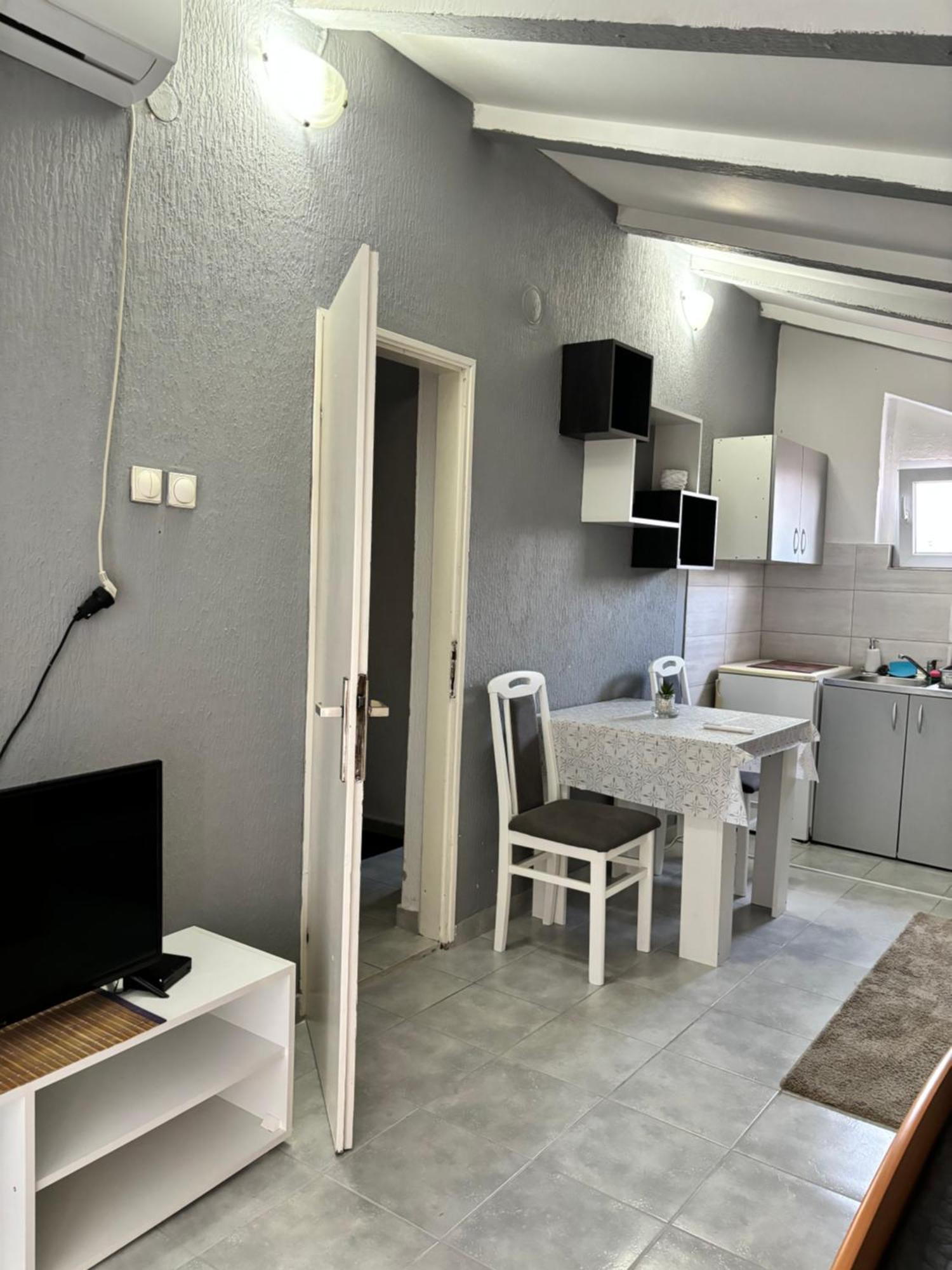 Apartman Sava Nis Exterior foto