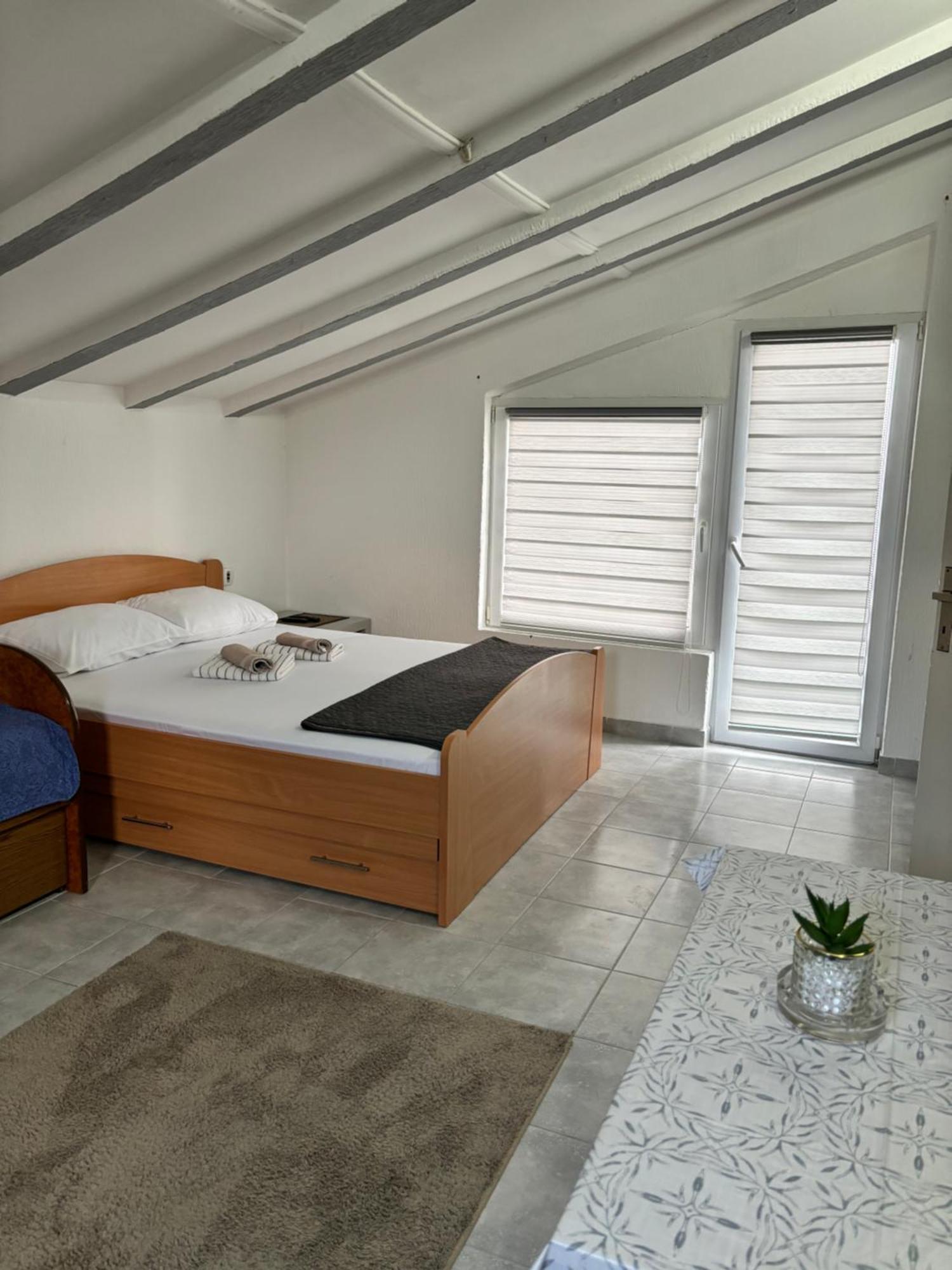 Apartman Sava Nis Exterior foto